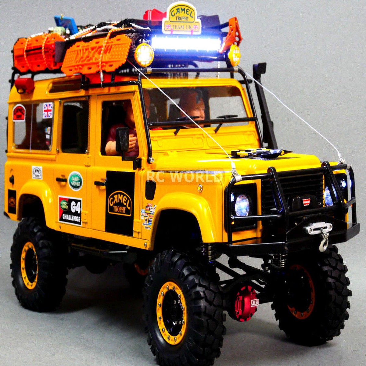 RC4WD 1/10 LAND ROVER DEFENDER 110 CAMEL TROPHY Team UK 4X4 W/ WINCH *RTR*