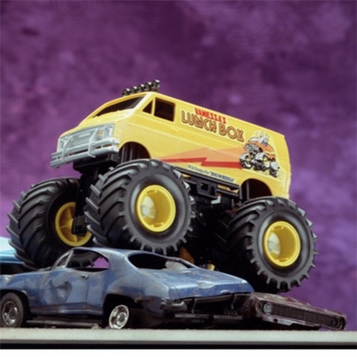 1/32 LUNCH BOX Jr