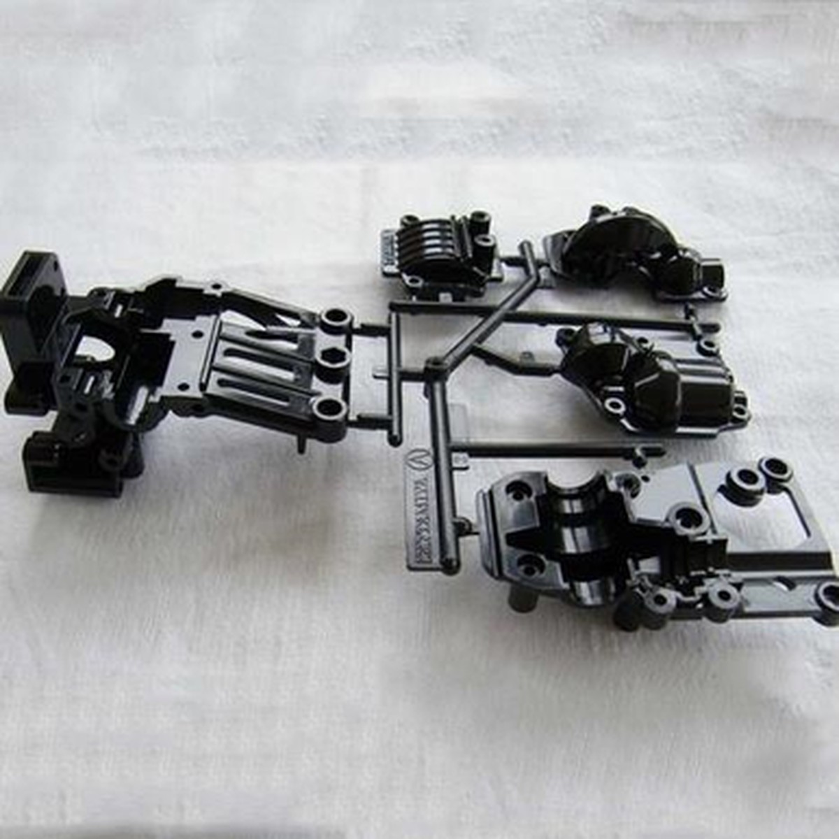 A PARTS KEEN HAWK
