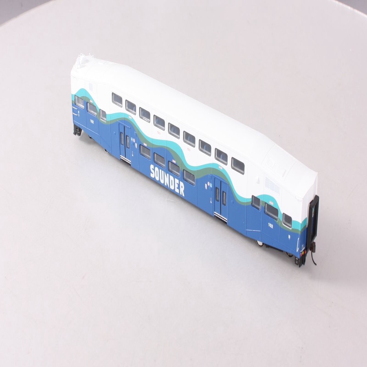 Athearn 2543 HO Scale Sounder Control Passenger Car # 102 LN