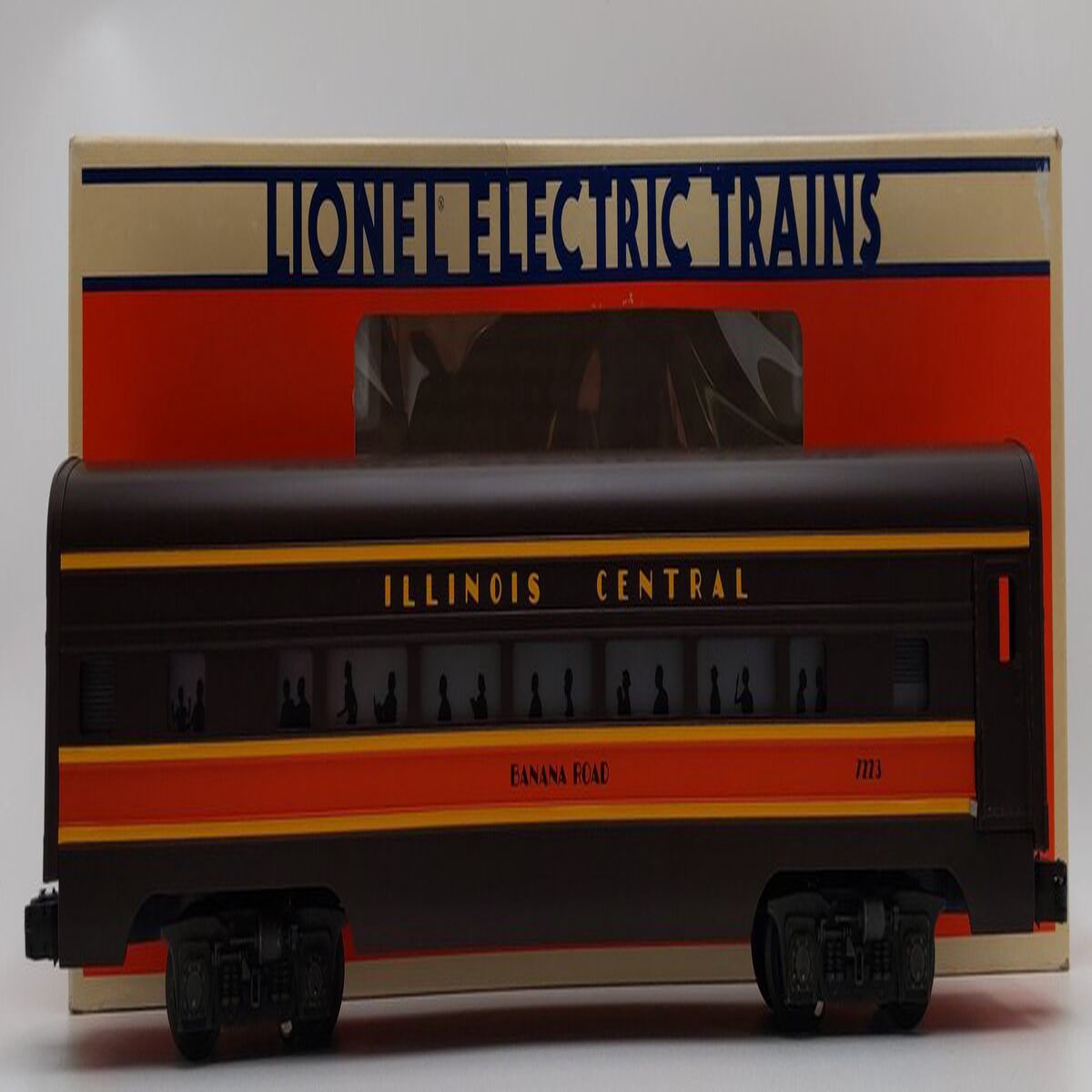 Lionel 6-7223 O Gauge Illinois Central "Banana Road" Passenger Car #7223 LN/Box