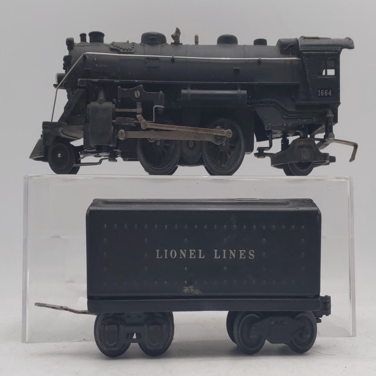 Lionel 1664 Vintage O Prewar Steam Locomotive with Tender #1689T VG