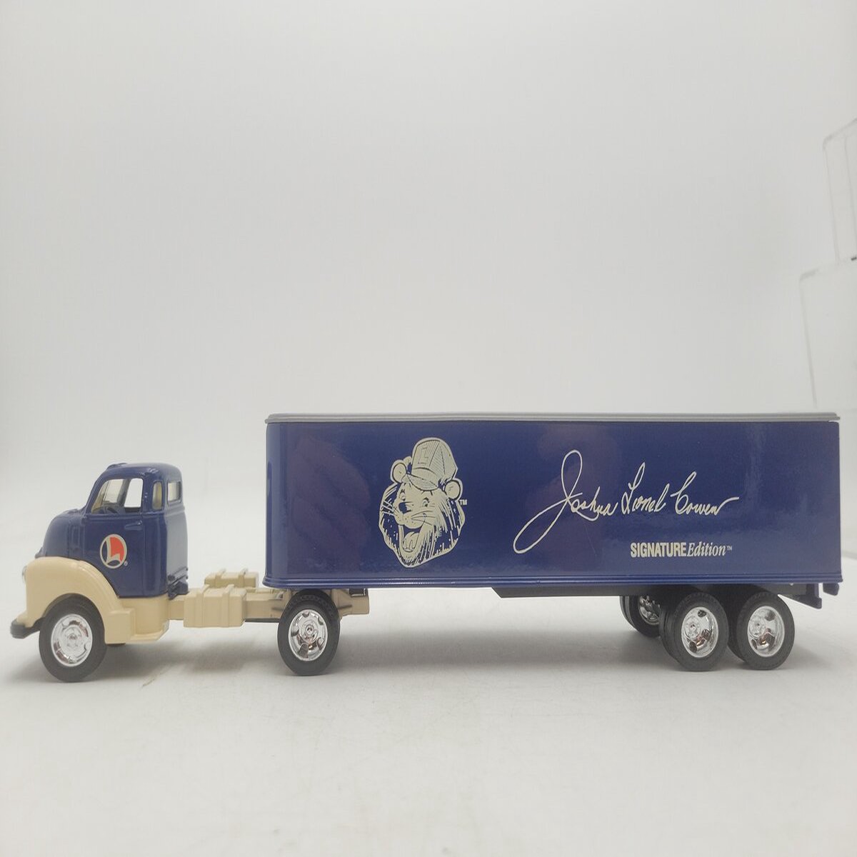 Ertl 2264G Diecast 1950 Chevy Cab & Trailer EX