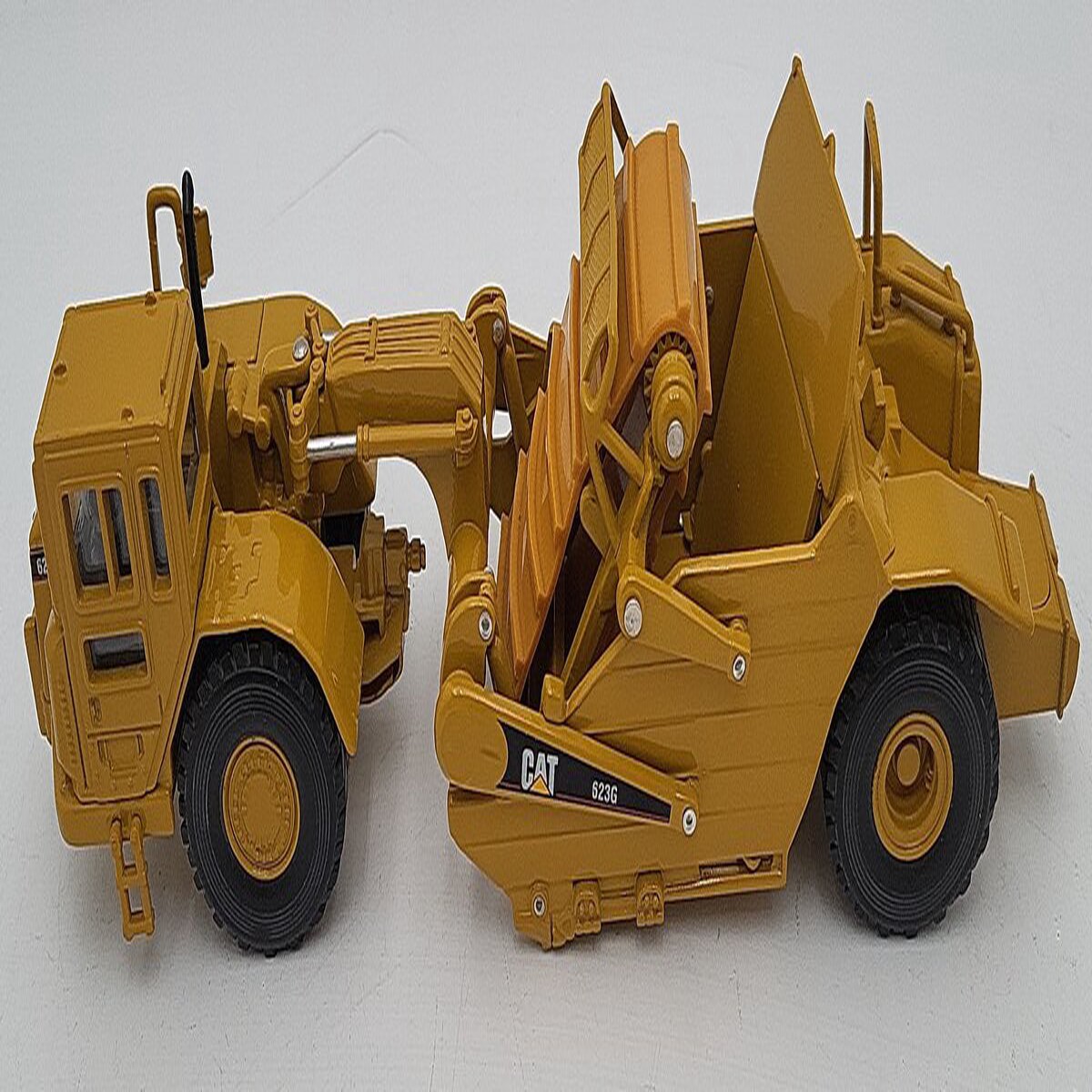 Norscot 55097 1:50 Diecast Caterpillar 623G Elevating Scraper EX