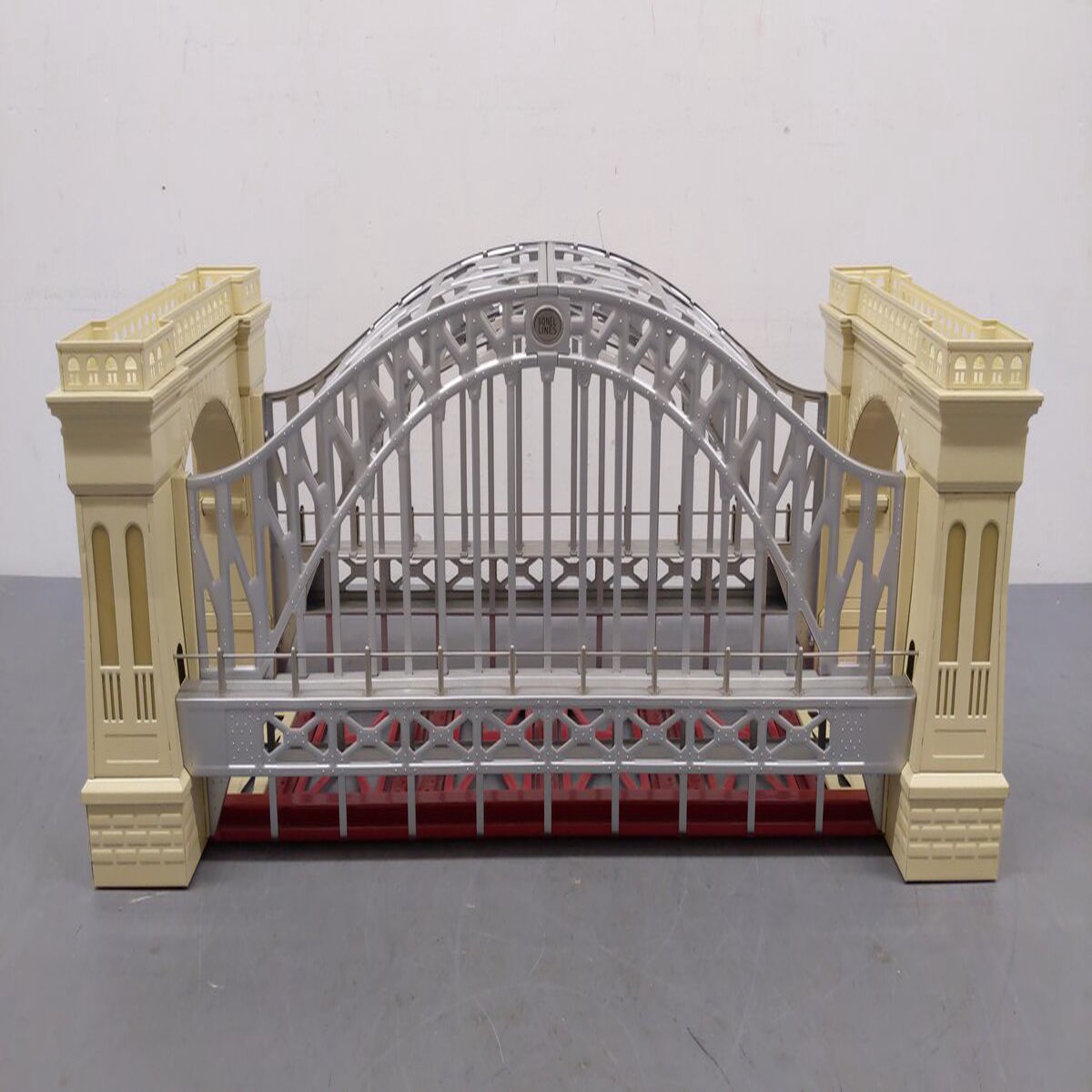 Lionel 6-32904 O Gauge Grey & Red Tinplate Hellgate Bridge #305 VG