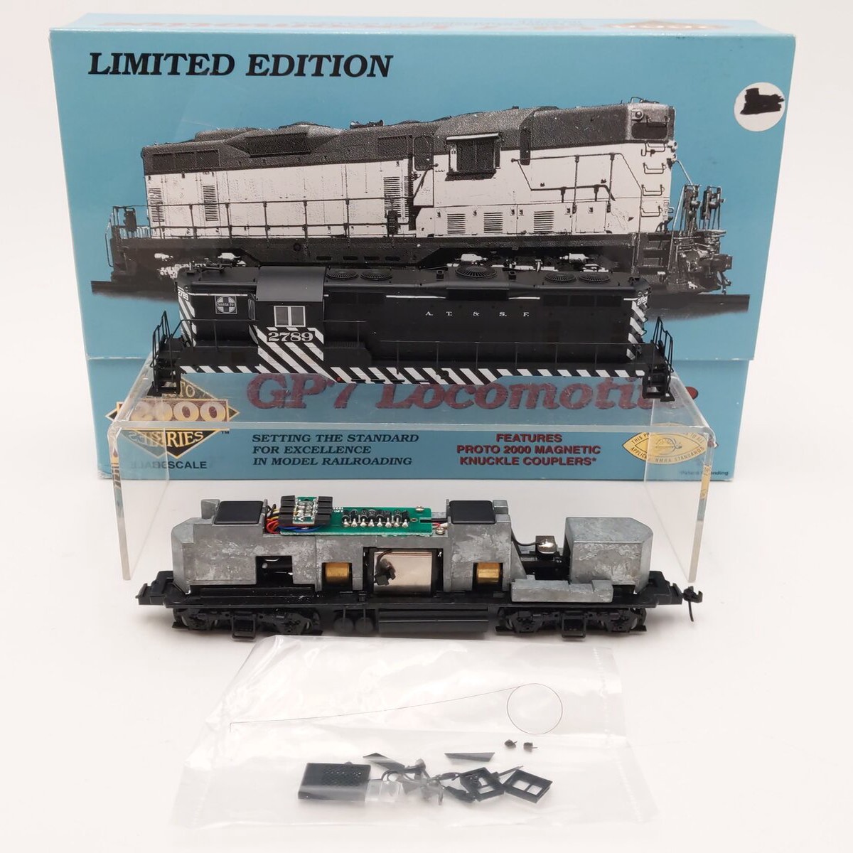 Proto 2000 23001 HO ATSF GP7 PhII Diesel Locomotive #2789 EX/Box