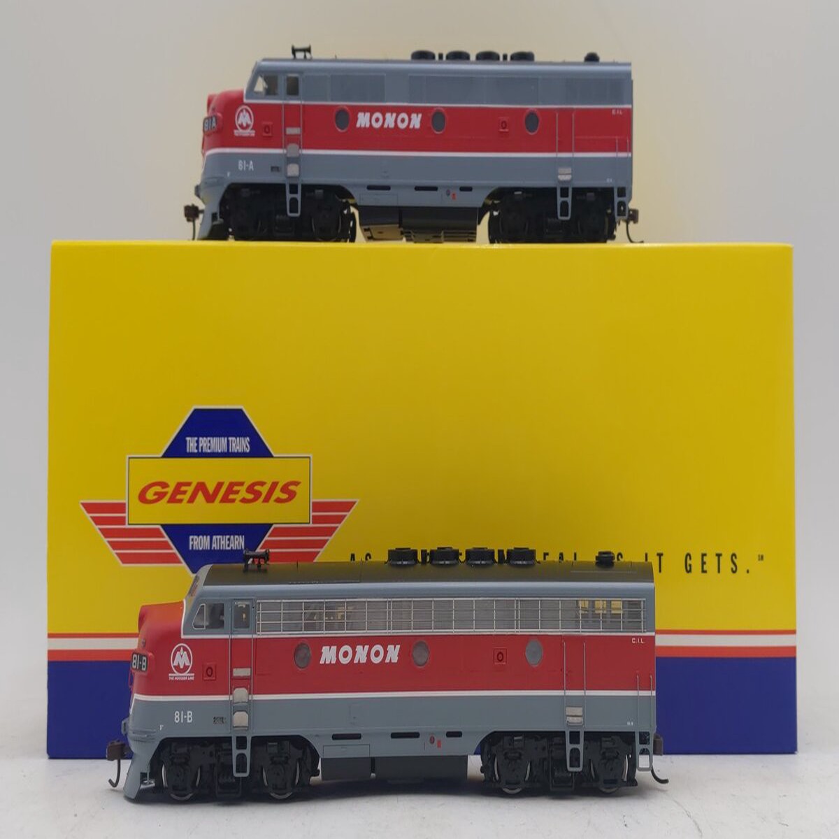 Athearn G2616 HO Scale Monon F-3A/F-3A Diesel Locomotive Set #81A/81B LN/Box