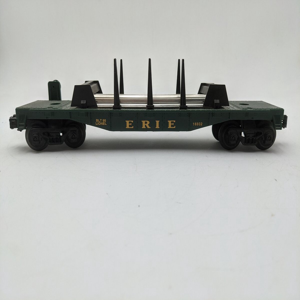 Lionel 6-16932 O Gauge Erie Flat Car w/Rails EX