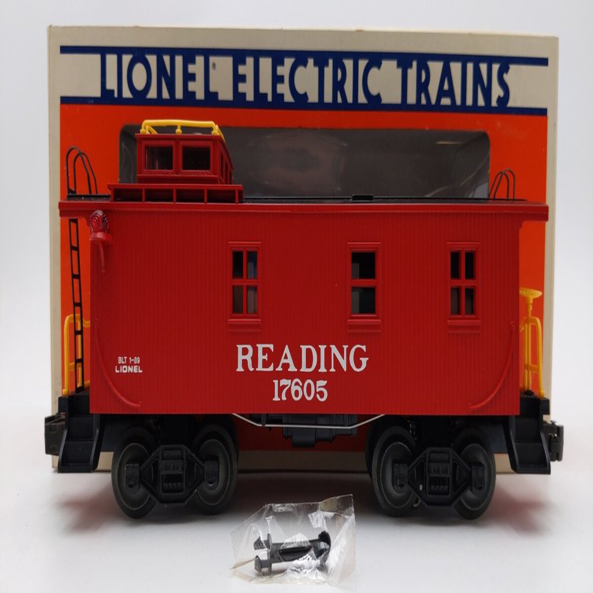 Lionel 6-17605 O Gauge Reading Woodside Lighted Caboose #17605 EX/Box