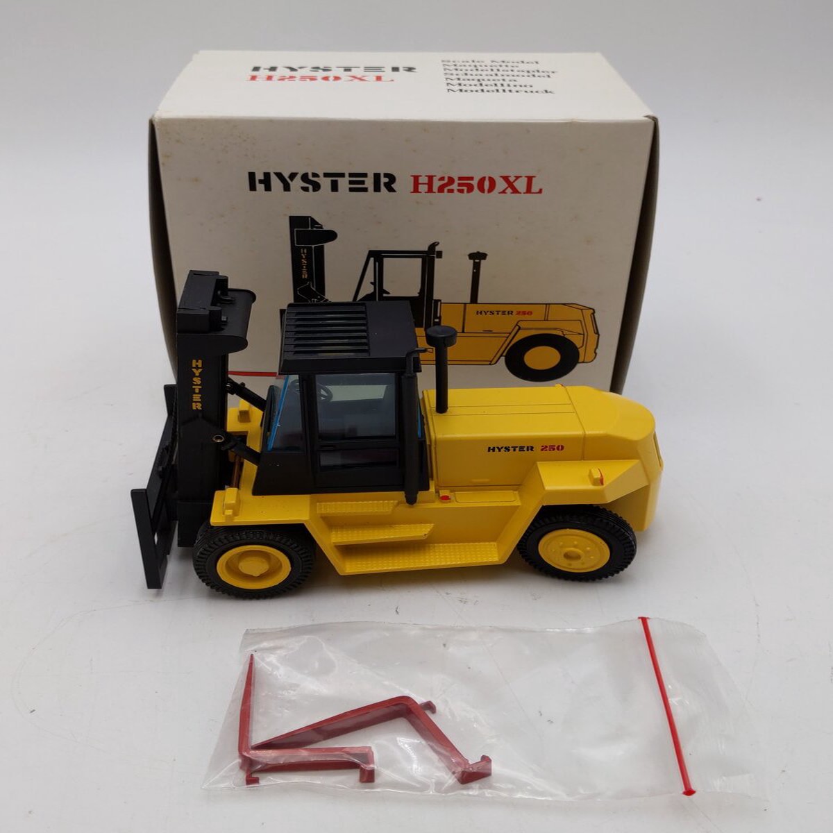 NZG 362 Modelle 1:30 Scale Diecast Hyster Metal Truck H250XL EX/Box