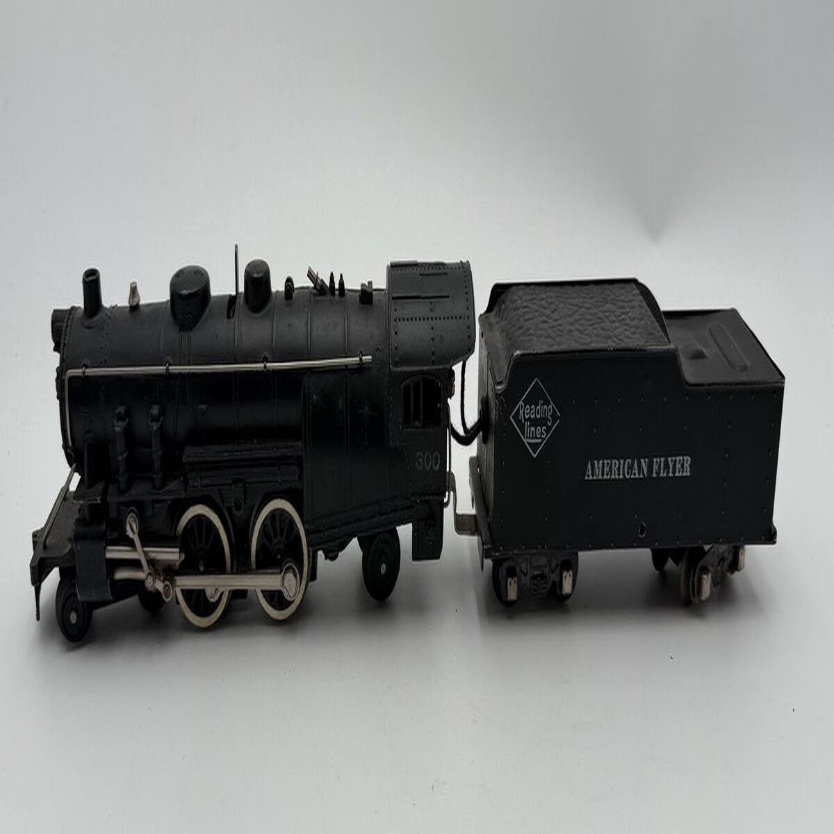 American Flyer 300 Vintage S Reading 4-4-2 Atlantic Steam Locomotive & Tender VG