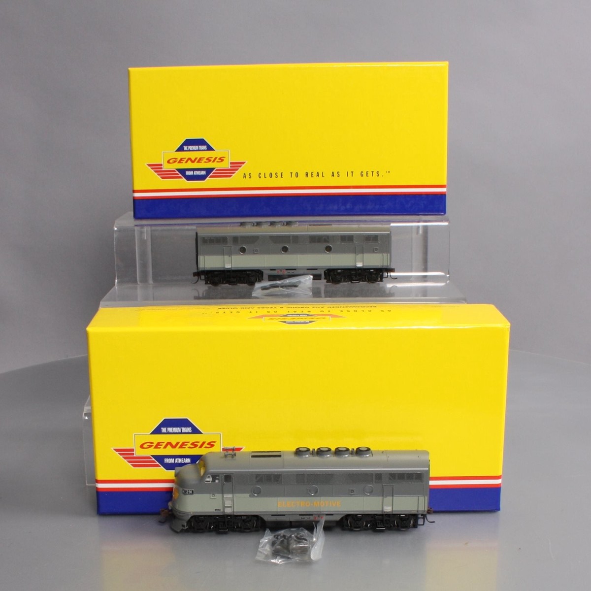 Athearn G2622 HO Scale EMD Demo F-3A/F-3B Diesel Locomotive Set LN/Box