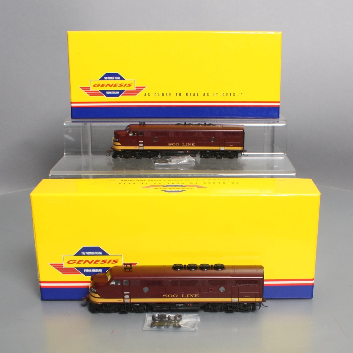 Athearn G2624 HO Soo Line F-3A Phase 2/F-3A Phase 3 Diesel Locomotive Set LN/Box