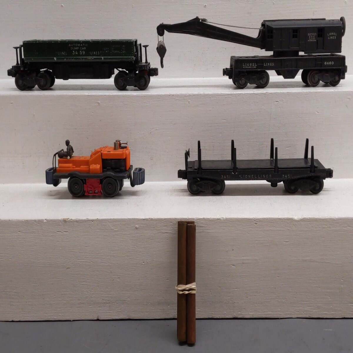 Lionel O Gauge Vintage Assorted Freight Cars: 6460, 3451, 3459, 50 [4]
