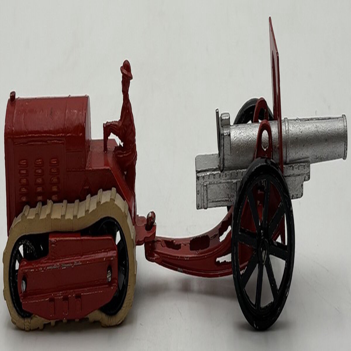 Tootsietoy 1:64 CAT Crawler Tractor/Field Artillery Gun Diecast VG