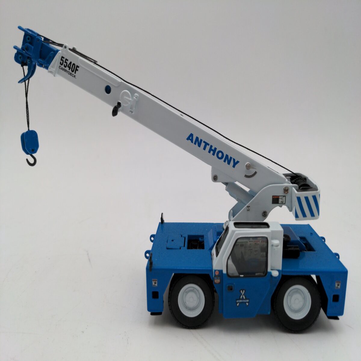 Sword Models SW2017-ANT 1:50 Shuttlelift 5540F Carrydeck Crane - Anthony