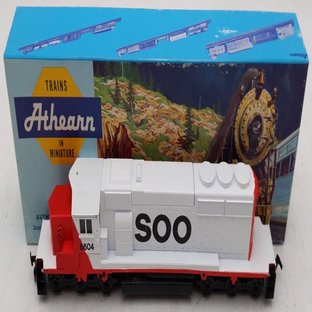 Athearn 4407 HO Soo Line SD40-2 Powered Diesel Locomotive #6604 EX/Box