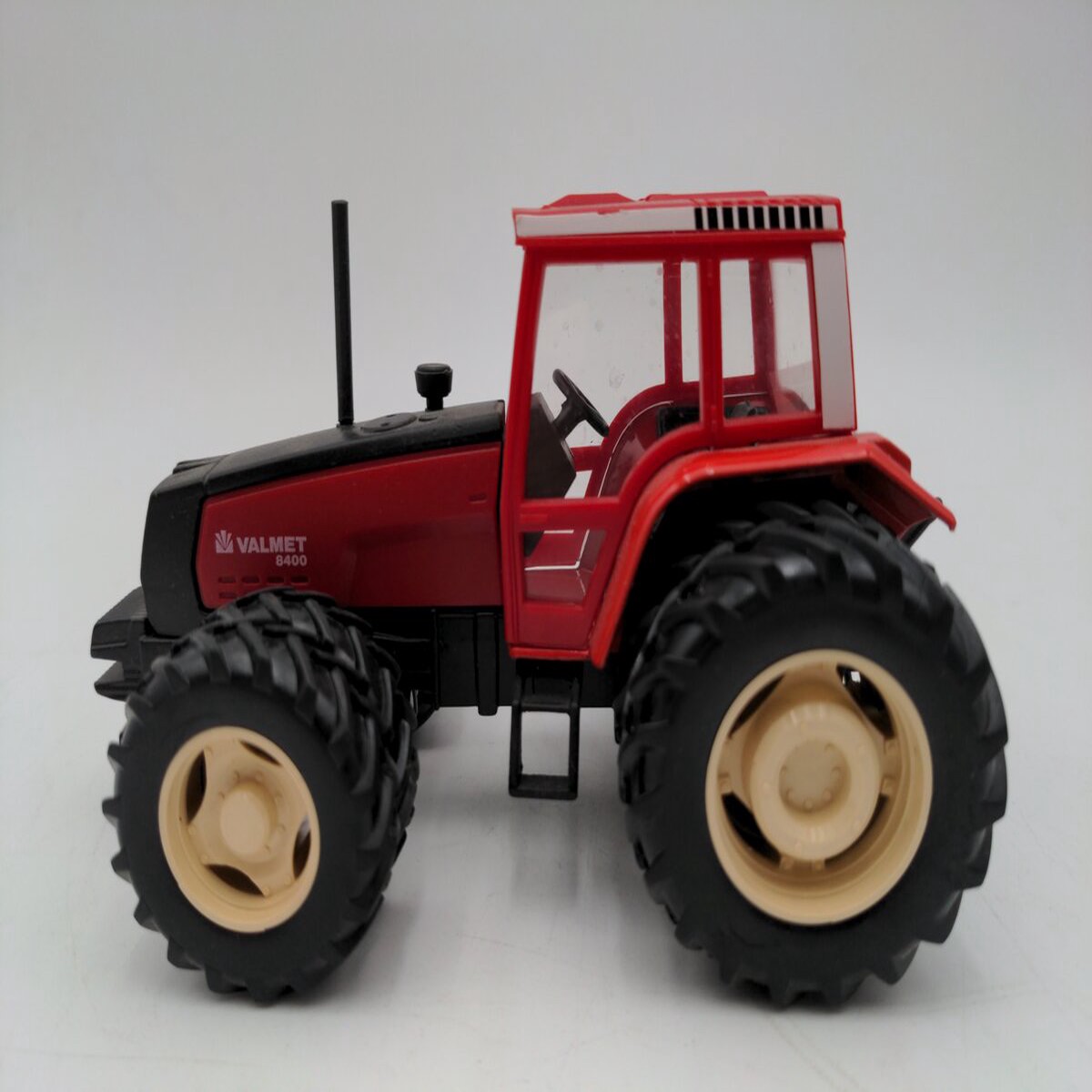 Joal 179 1:35 Scale Diecast Valmet 8 Wheel Farming Tractor EX
