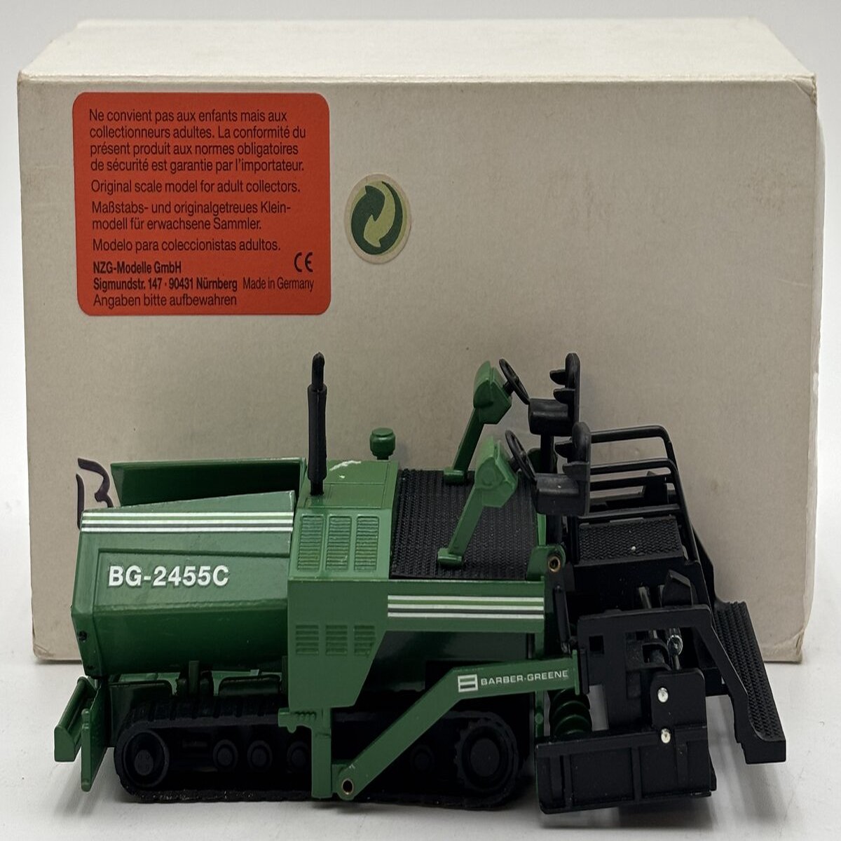 NZG 388 1:50 Barber-Greene BG-2455C Tracked Paver Diecast EX/Box