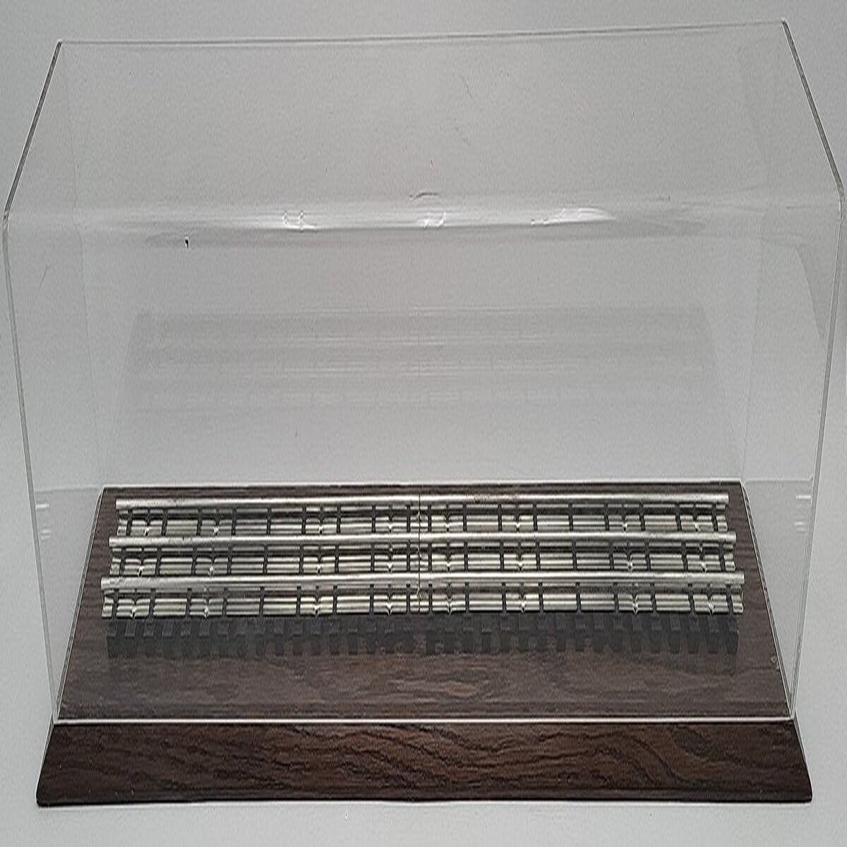 Hotchkiss O Gauge 22" Display Case w/ Wooden Base EX