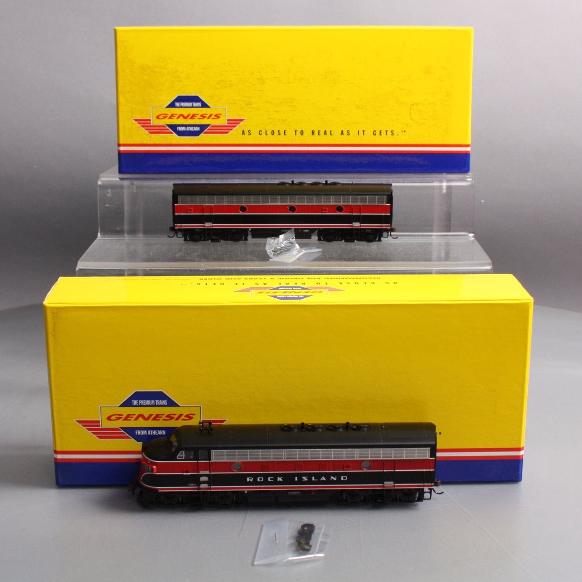 Athearn G1506 HO Scale Rock Island F-7 AB Diesel Locomotive Set LN/Box