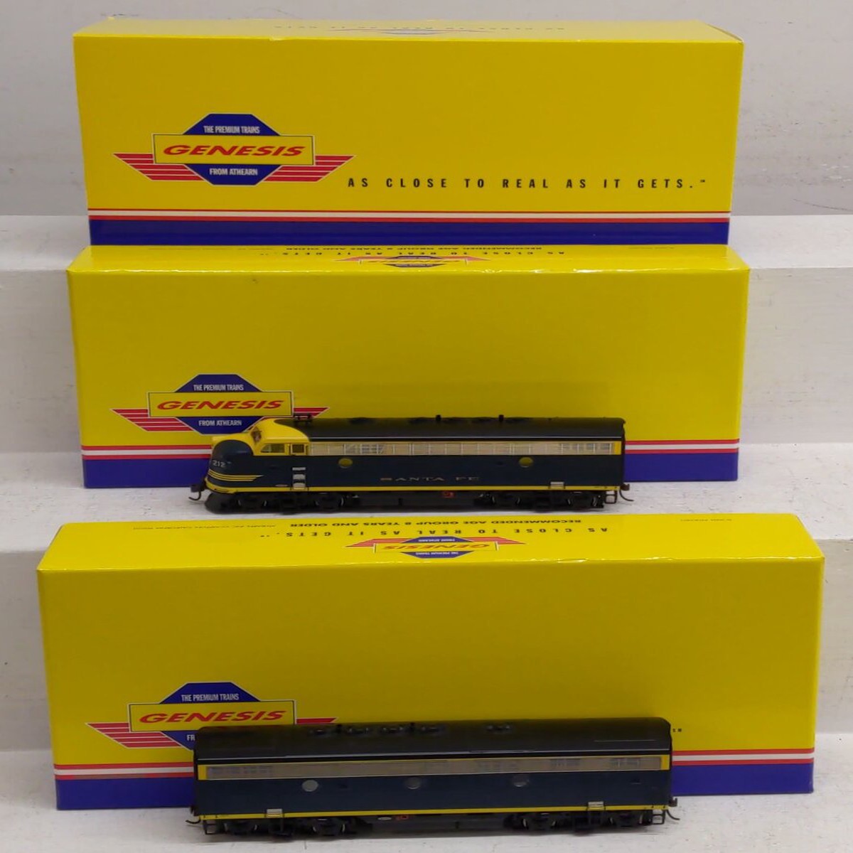 Athearn G1616 HO Santa Fe F-3 AB Diesel Locomotive Set EX/Box