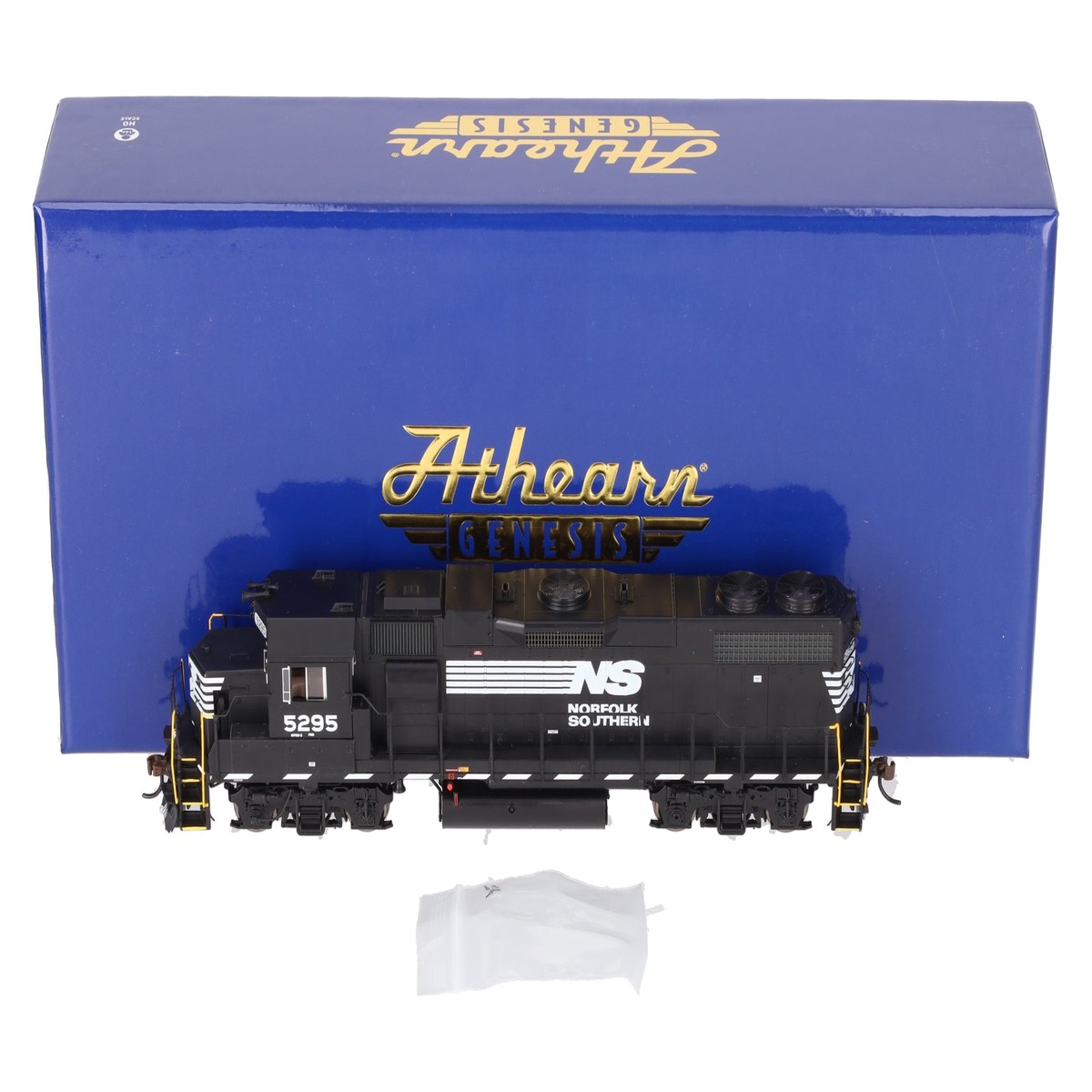 Athearn G71827 HO Norfolk Southern GP38-2 Diesel Locomotive w/ DCC & Sound #5295 LN/Box
