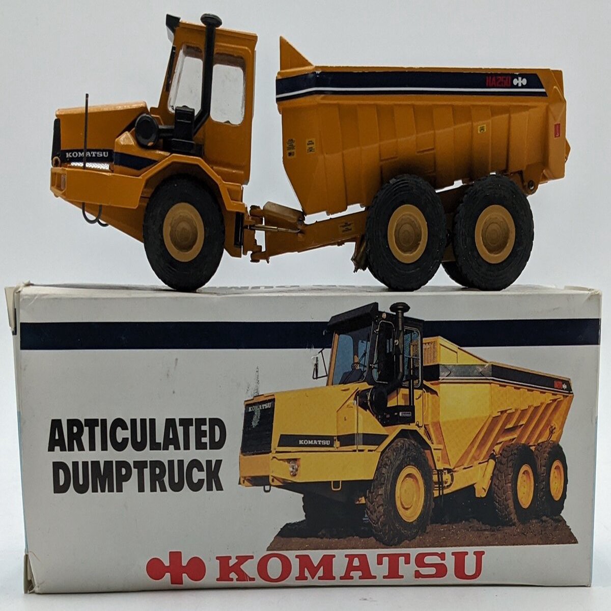 Old Cars 1:50 Diecast Komatsu HA250 Articulated Dump Truck VG/Box