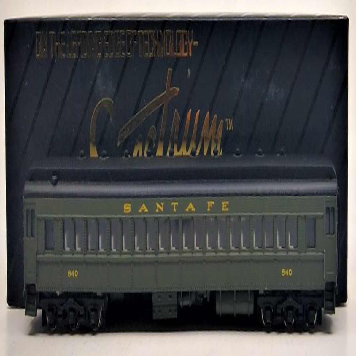 Bachmann 89145 HO Scale Santa Fe Coach Passenger Car #840 MT/Box