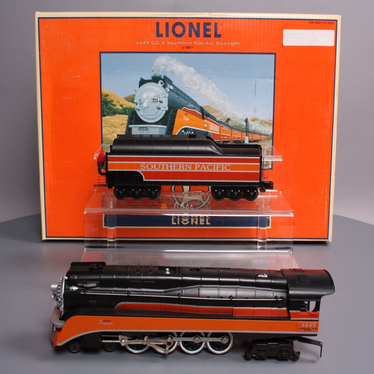 Lionel 6-18071 O Gauge Southern Pacific Daylight Steam Locomotive & Tender #4449 EX/Box