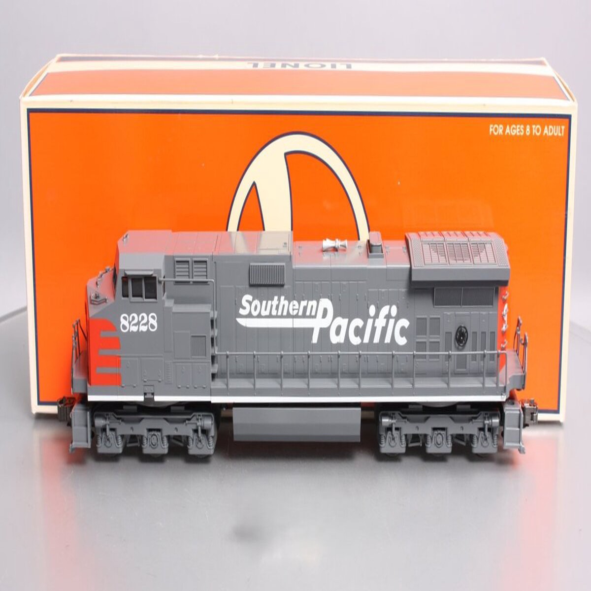 Lionel 6-18228 O Southern Pacific Dash-9 Diesel Locomotive #8228 EX/Box