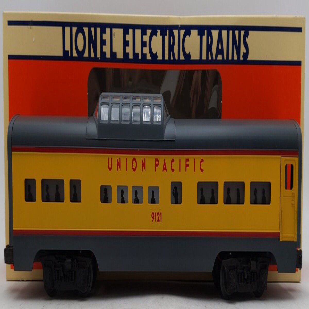 Lionel 6-19121 O Gauge Union Pacific Aluminum Vista Dome Passenger Car EX/Box