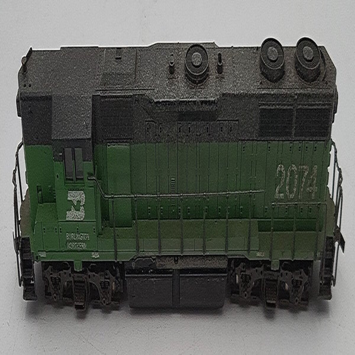 Atlas 7022 HO Custom Weathered Burlington Northern GP38 Diesel Locomotive #2074