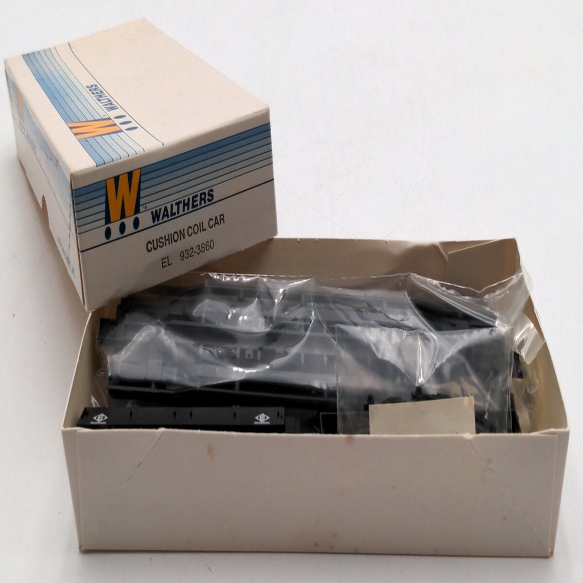 Walthers 932-3860 HO Erie Lackawanna Cushion Coil Car #9175 Kit