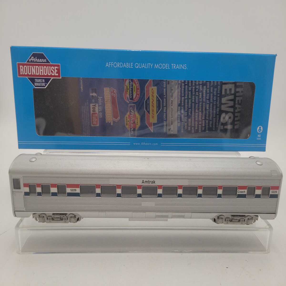 Roundhouse 7946 HO Amtrak Streamline Coach #5229 EX/Box
