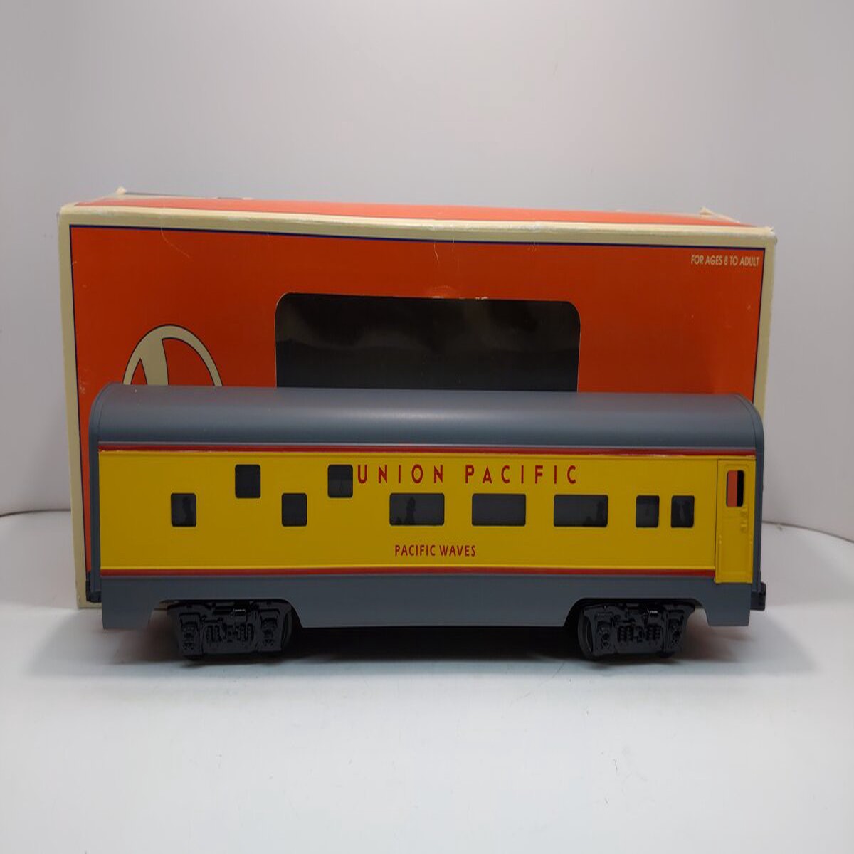 Lionel 6-19152 O Union Pacific "Pacific Waves" Duplex Roomette Car LN/Box