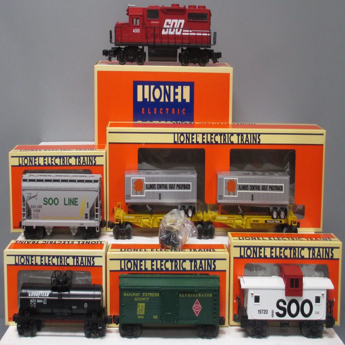 Lionel 6-11738 O Gauge SOO Line Service Station Special Diesel Train Set NIB