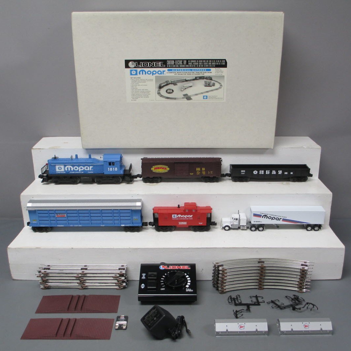 Lionel 6-11818 O Gauge Mopar Historical Express Diesel Train Set MT/Box