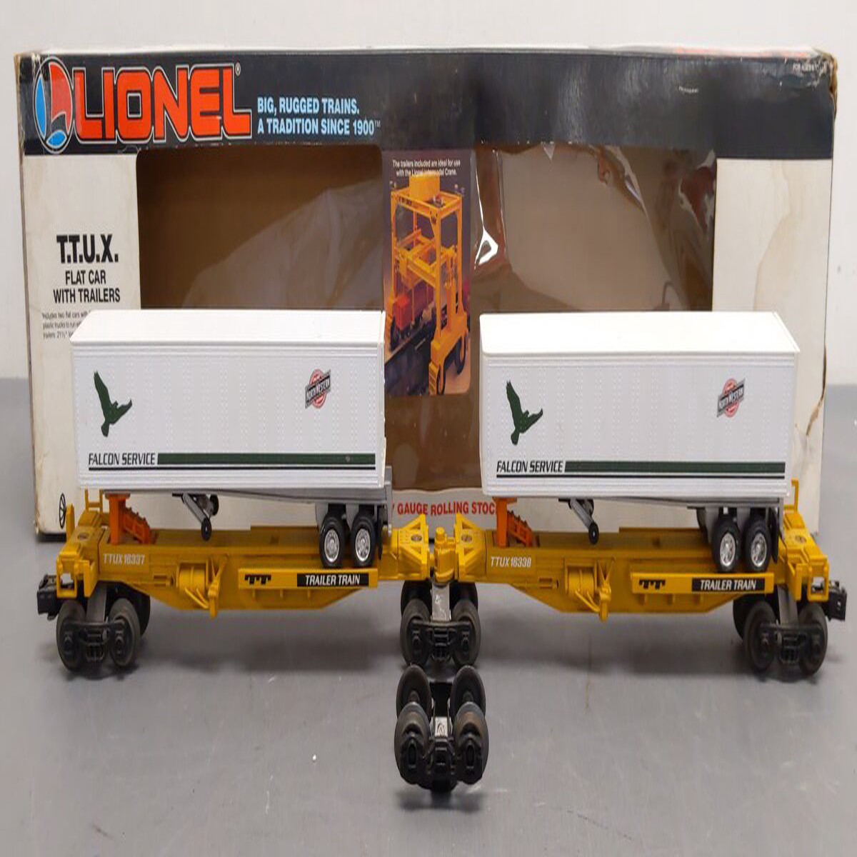 Lionel 6-16334 O Chicago & Northwestern TTUX Flat Cars with Trailers LN/Box