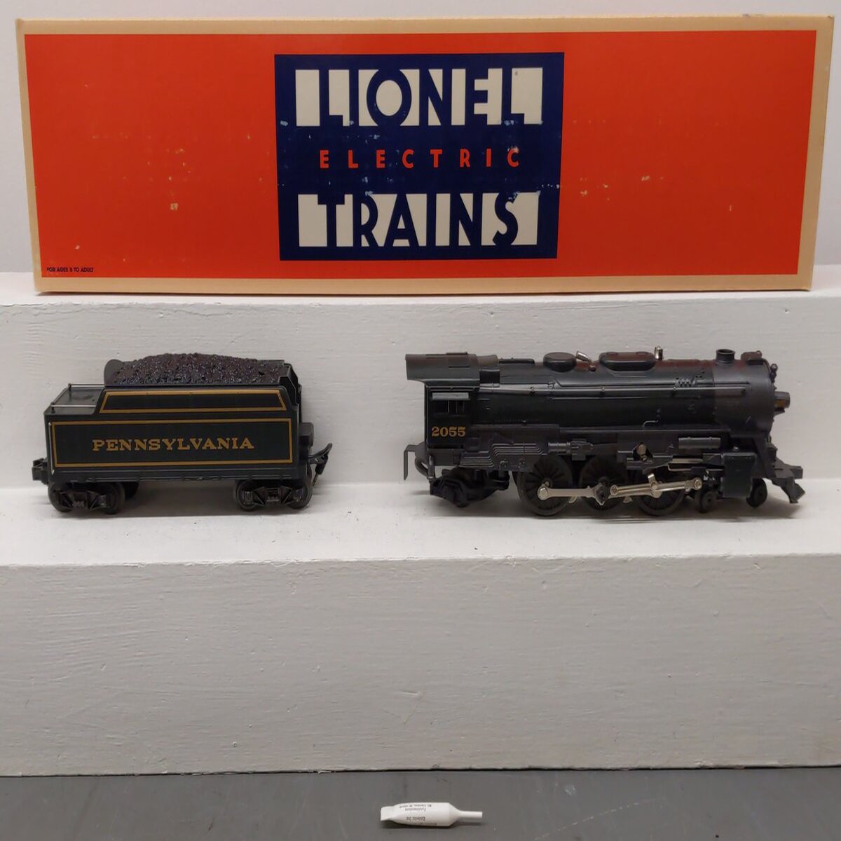 Lionel 6-18050 JC Penney 4-6-2 Steam Locomotive & Tender #2055 LN/Box