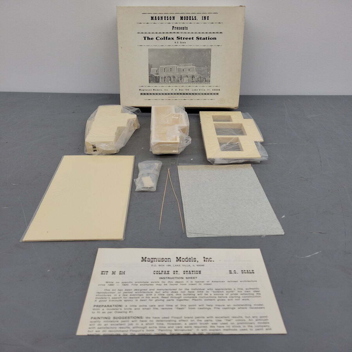 Magnuson Models M513 HO Scale The Colfax Street Station Building Kit EX/Box