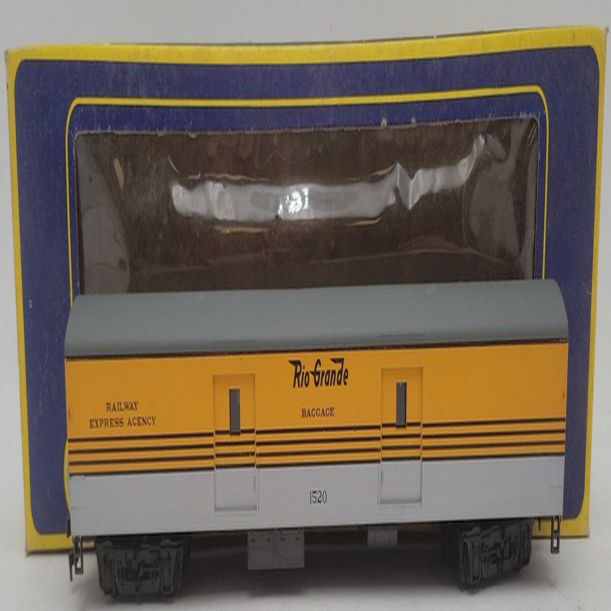 AHM 6407 HO Scale Railway Express Agency Passenger Car #1520 EX/Box