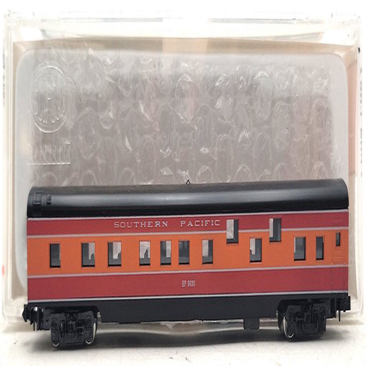 Con-Cor 0001-04011F N Scale Southern Pacific 85' Pullman Sleeper Car #9030 LN/Box