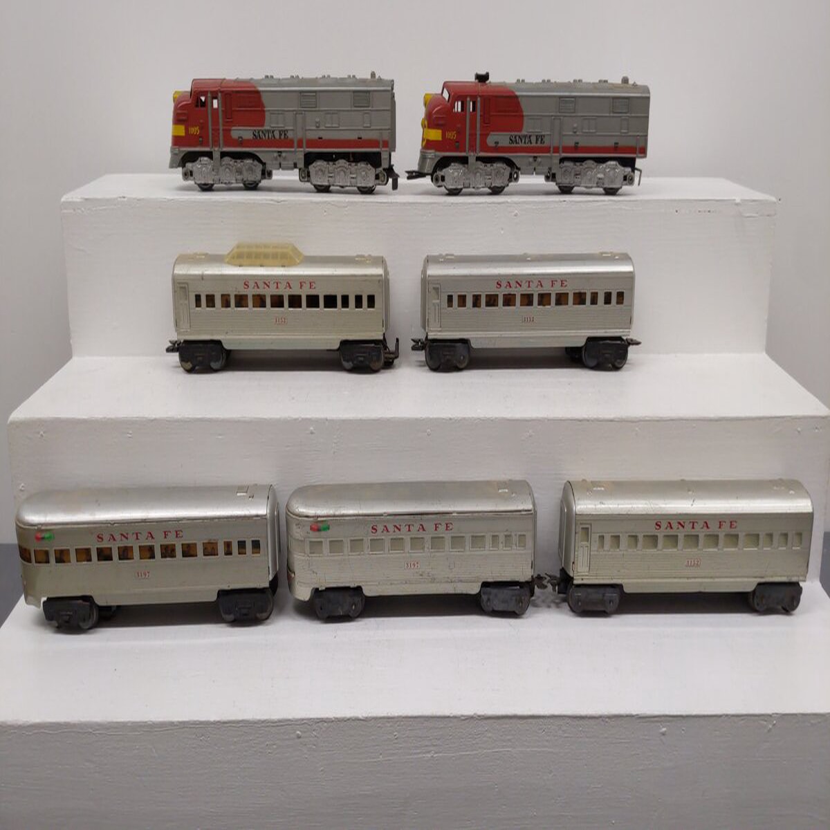 Marx 44464 Vintage O Santa Fe Diesel Passenger Set (Set of 7) VG