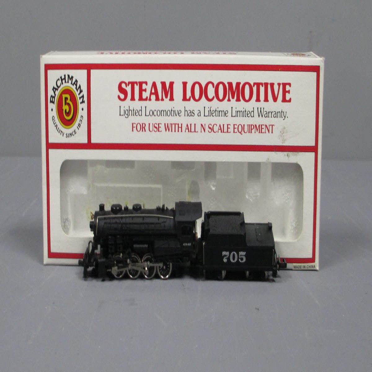 Bachmann 53052 N Scale Santa Fe 2-8-2 Steam Locomotive & Tender LN/Box