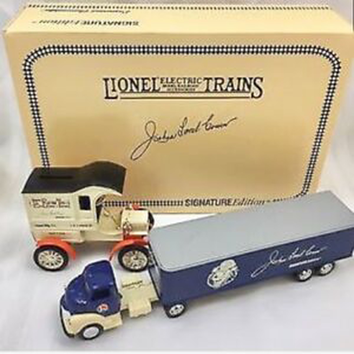Ertl B557-10TO "Lionel" 1905 Ford Delivery Bank & 1950 Chevy Tactor Trailer LN/Box