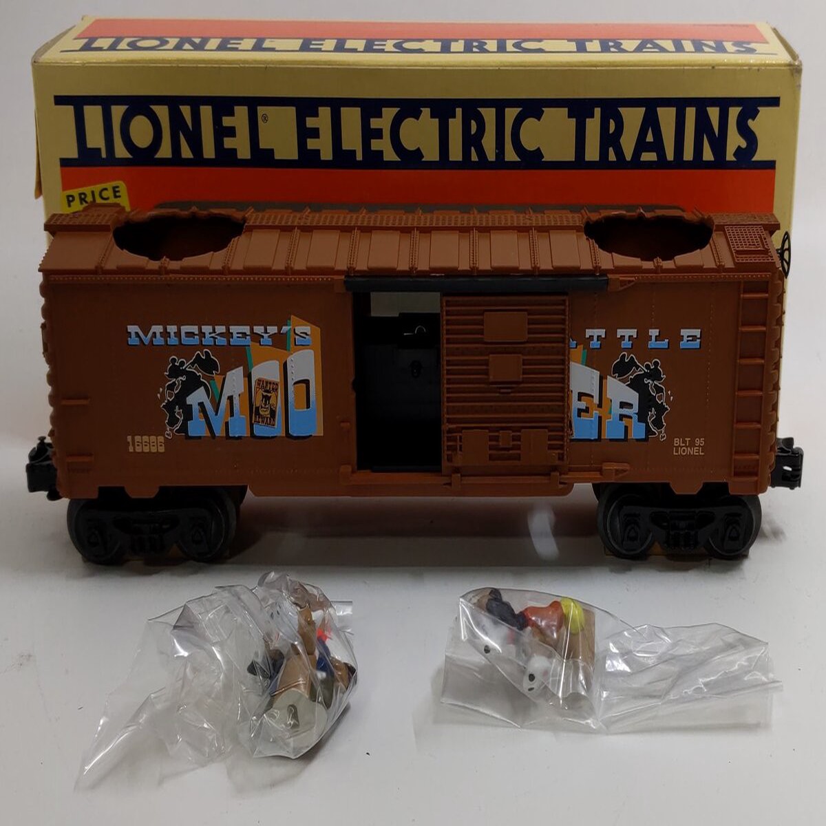 Lionel 6-16686 O Gauge Disney Mickey Mouse & Big Bad Pete Boxcar LN/Box