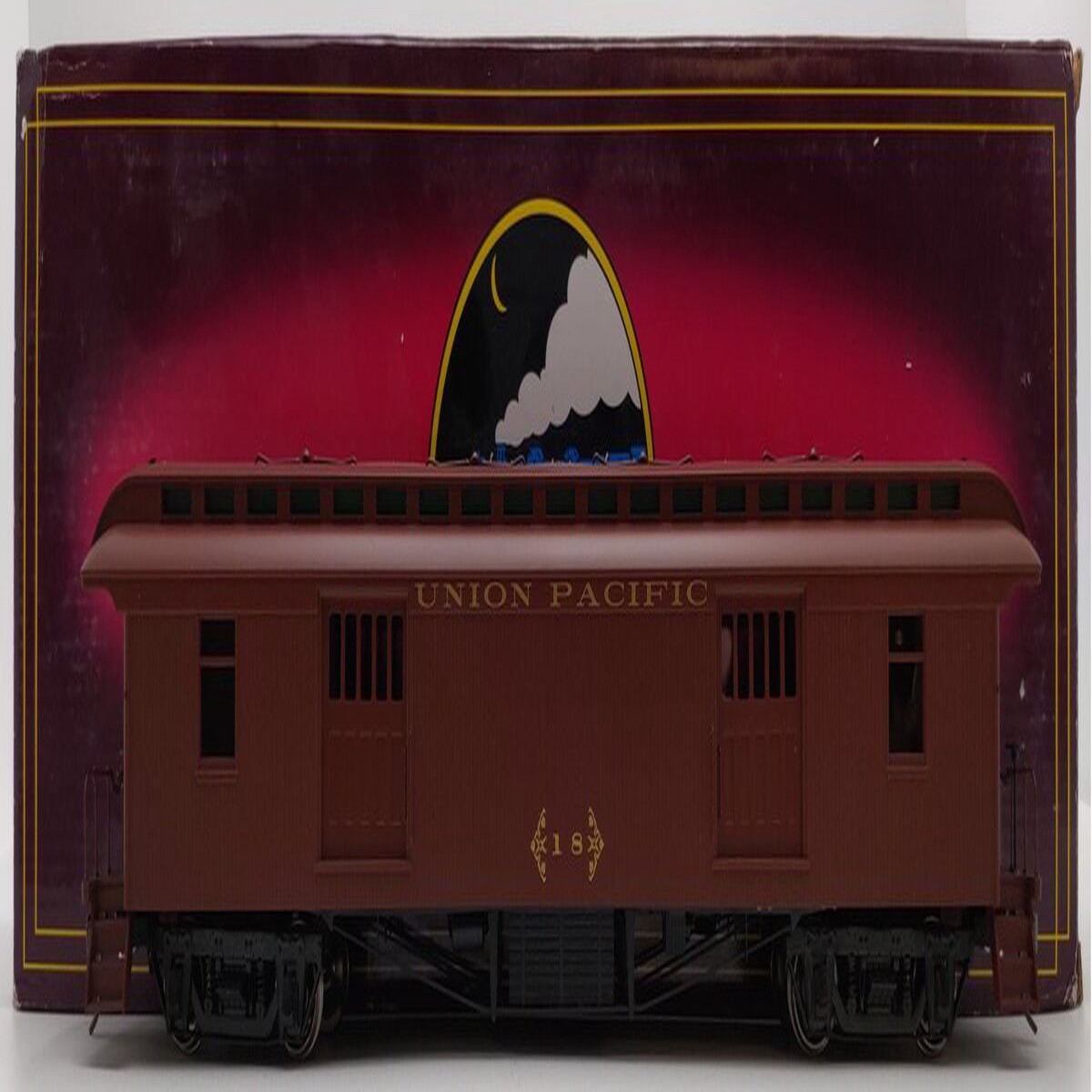 MTH 20-62027A O Union Pacific 64' Woodsided Baggage Passenger Car #18 (2 Rail) EX/Box