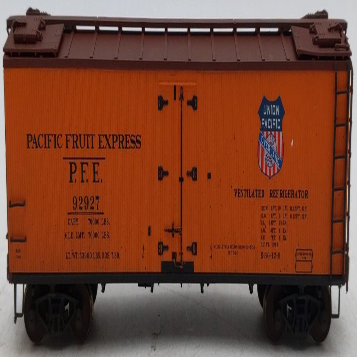 Red Caboose 34124-5 HO Pacific Fruit Express Herald Car #92927 - Weathered