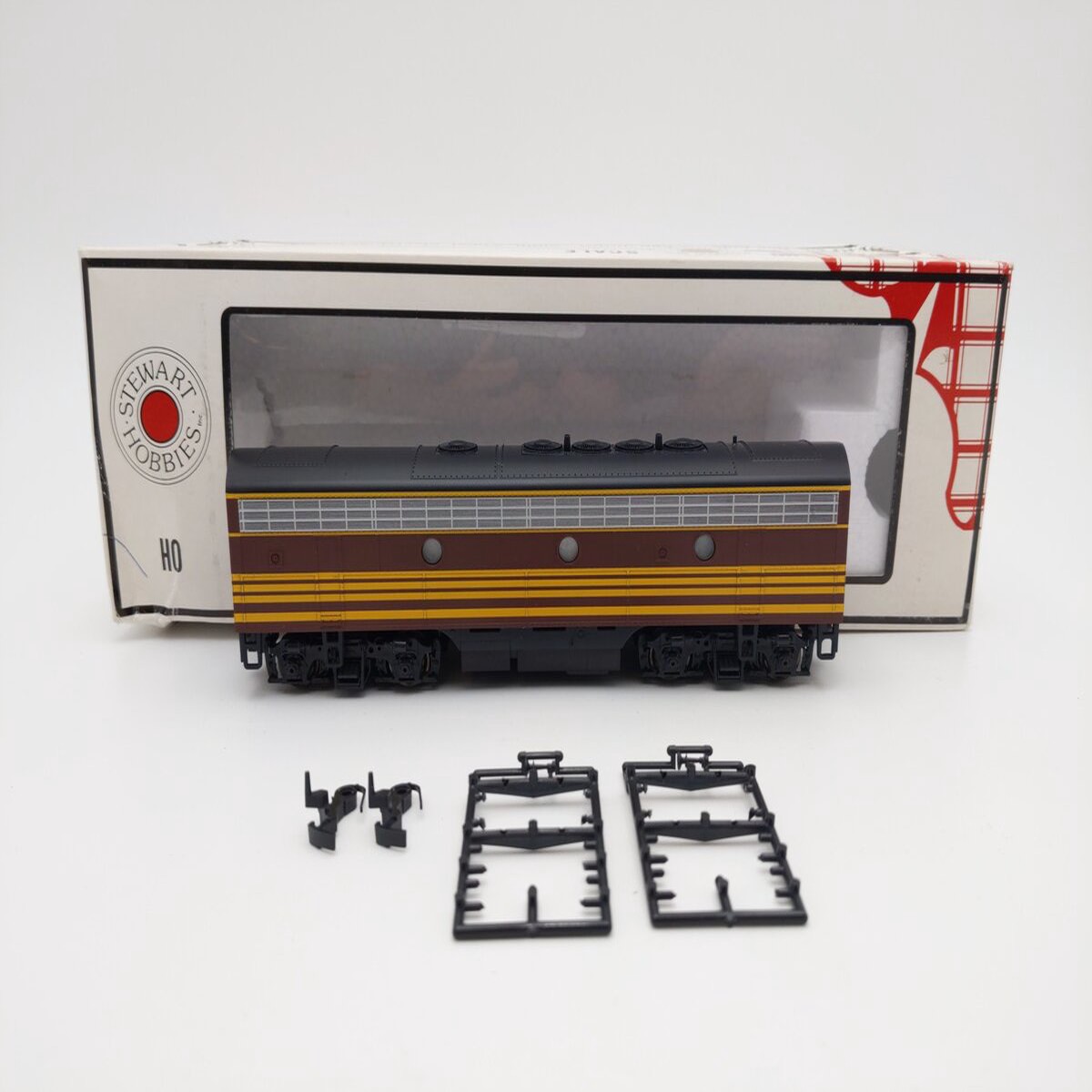 Stewart 9041 HO Scale Boston Maine F7B Diesel Locomotive #4265B EX/Box